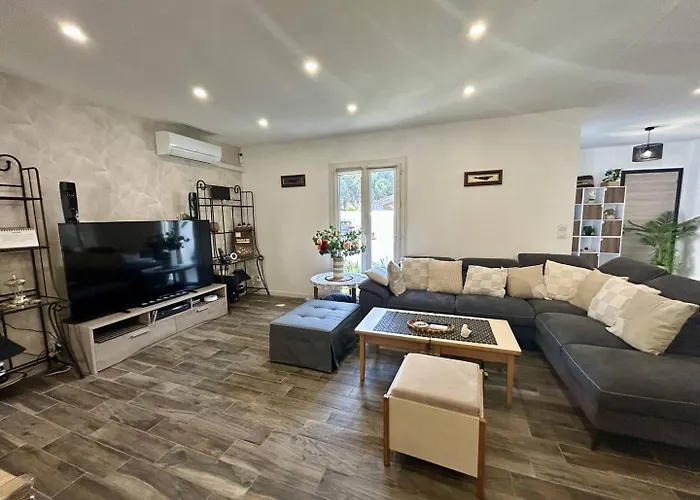 Maison Avec Piscine Privee St Cyprien Sc000-4ja Vila