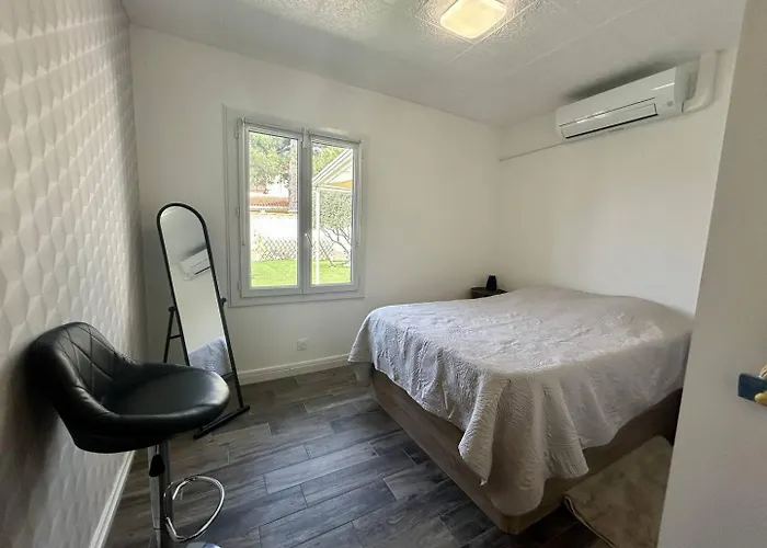Maison Avec Piscine Privee St Cyprien Sc000-4ja